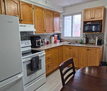 Beau 4 1/2 - Saint-Michel - dispo dès 1er juin - Photo 1