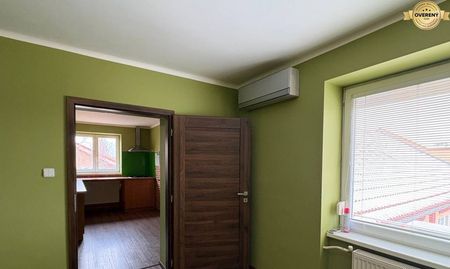 REZERVOVANÝ 2 izbový tehlový byt v tichej lokalite, Komárn - Photo 2