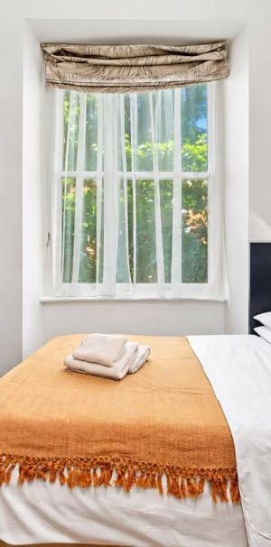 Flat 06 Cartwright Gardens, Bloomsbury WC1H 9EH - Photo 1