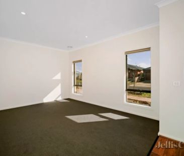 4 Bed, 2 Bath - Photo 1