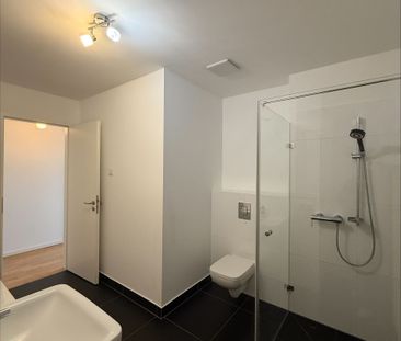 Erdgeschosswohnung mit 3 Zimmern, großer Terrasse, 2 Bädern und Ein... - Photo 5