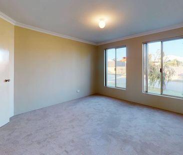 Spacious Family Home in Brighton - Photo 1