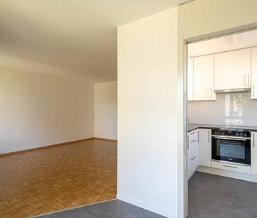 Therwil an ruhiger Lage - helle und gemütliche 4.5-Zimmerwohnung im 1.OG - Foto 4