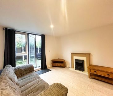 2 bedroom ground floor flat to rent - Photo 4