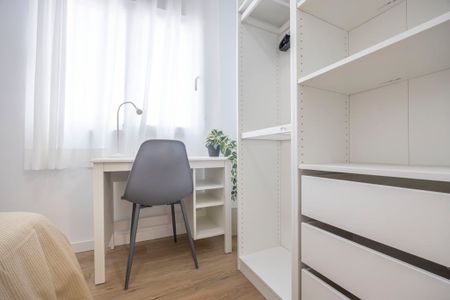 Avinguda de la Plata, Valencia, Valencian Community 46004 - Photo 3