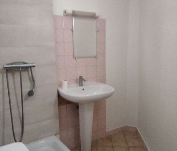 Location Appartement 1 pièce 29m² - Photo 2