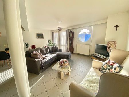 Appartement met twee slaapkamers en staanplaats nabij het centrum van Aalst - Photo 5