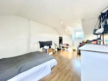 4 bedroom terraced house to rent - Photo 3
