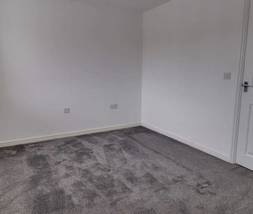 3 bed semi-detached house to rent in Fieldhouse Way, Stafford, ST17 - Photo 2