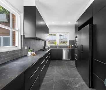 144 QUEENSCLIFF ROAD, Queenscliff NSW 2096 - House For Rent | Domain - Photo 2