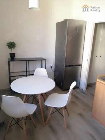 Zařízený byt 2+1, centrum města - Photo 4
