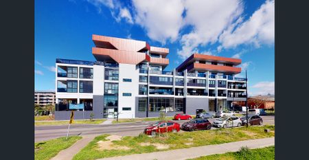 Stunning Apartment Living - Photo 2