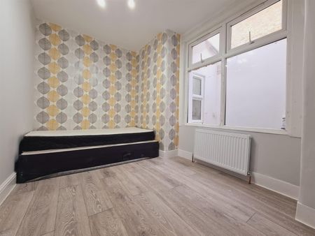 Ruckholt Road, London E10 - Photo 5