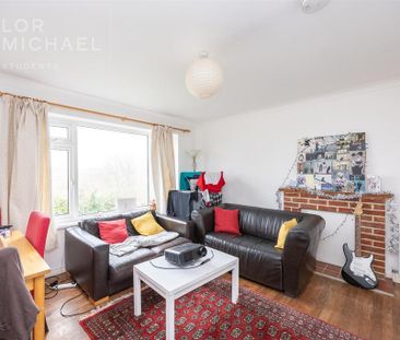 4 bedroom terraced house to rent - Photo 1