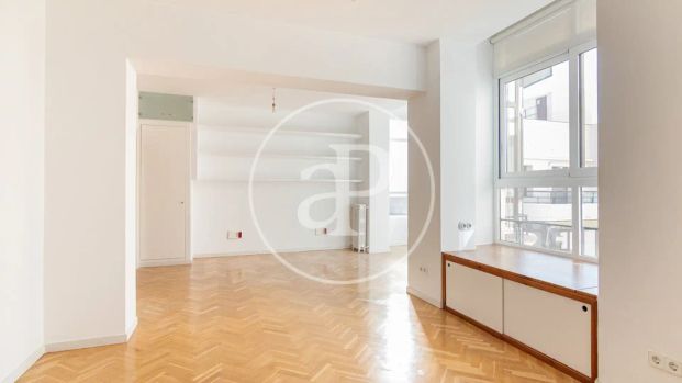 Piso de alquiler en C. del Duque de Sesto, Goya - Photo 1