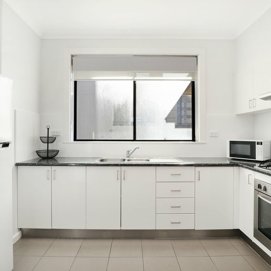 19/24 Market Street, WOLLONGONG - Photo 1