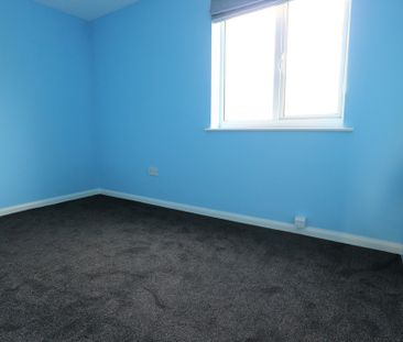 Hamilton Court, Brighton Marina Village - Photo 3