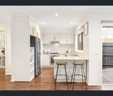 1/10 Enright Street, Highett, Vic 3190 - Photo 3