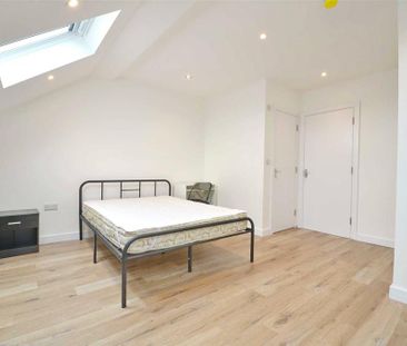 7 bedroom semi-detached house to rent - Photo 2