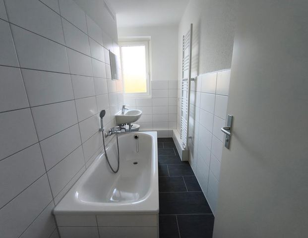 Frisch renovierte Wohnung im 1.OG! - Foto 1