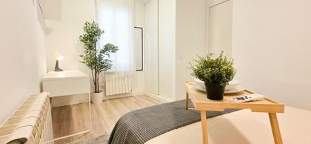 Calle de Caravaca, Madrid, Community of Madrid 28012 - Photo 3