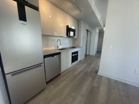 For Lease - 2920 Highway 7 Road Unit# 907, Vaughan, Ontario - Photo 4