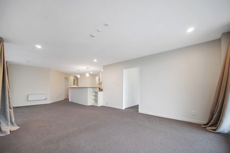 Beauty on Basque - Photo 2