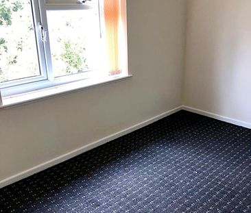 3 Bed Semi-Detached House, Spendlow Gardens, LE2 - Photo 2