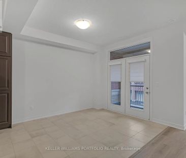 481 MANHATTAN COMMON - Photo 1
