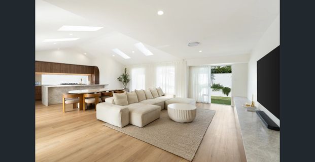 Palm Springs-Inspired Luxury with Private Resort-Style Entertaining - Photo 1