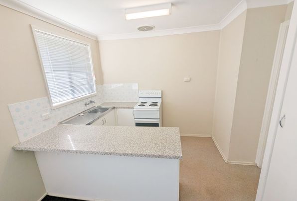 2/11 Wickham Street, Stanford Merthyr, NSW 2327 - Photo 1