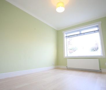 3 bedroom bungalow to rent - Photo 2