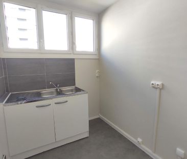 GRAND T2 PROCHE CHU - Photo 2