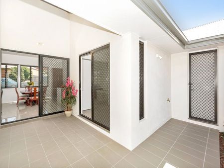 29 Rawlins Crescent, North Lakes QLD 4509 - House For Rent - $590 | Domain - Photo 2