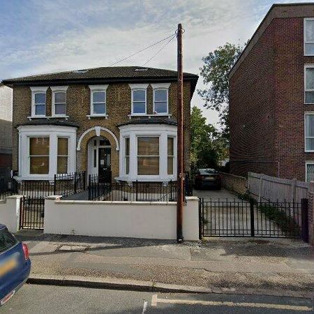 2 Bed Flat, Summerhill Road, N15 - Photo 1