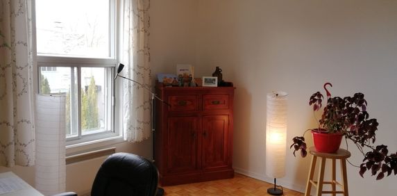 4.5+PETIT BUREAU+STATIONNEMENT - Photo 2