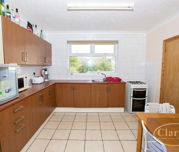 4 bedroom detached house to rent - Photo 1
