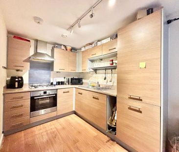 1 bedroom flat to rent - Photo 6