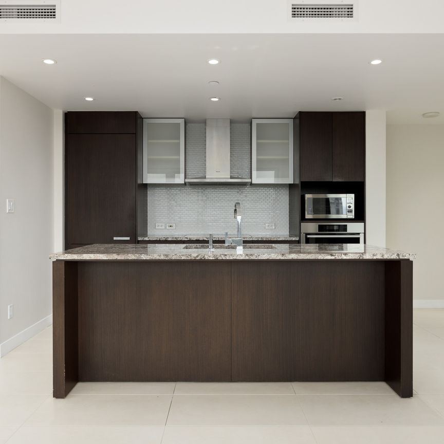 1028 Barclay St (17th Floor), Vancouver - Photo 1