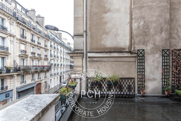 Rue de Turin, - Photo 1