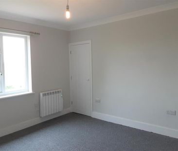 3 bedroom detached house to rent - Photo 6