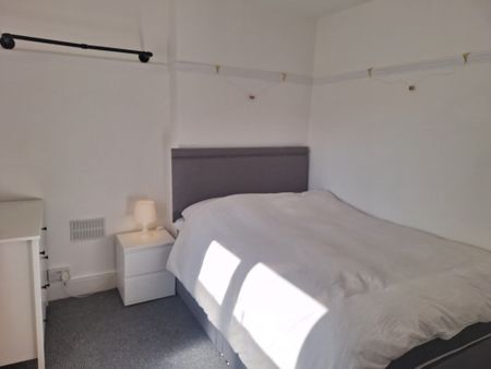 6 bedroom house - Photo 5