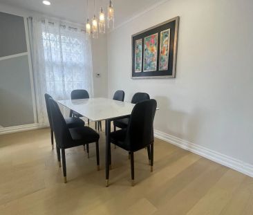 Detached Home For Lease | N9236747 - Photo 5