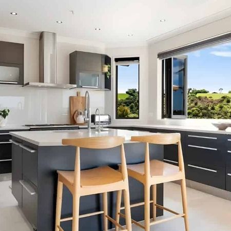 Exquisite Home with Stunning Marina Views in Matakatia Bay - Photo 4