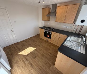 2 bedroom terraced house to rent - Photo 3