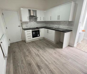 1 Bed Flat, Myddleton Road, N22 - Photo 2