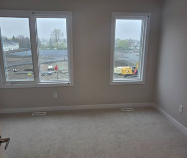 For Lease - 229 Lamarche Avenue, Orleans - Convent Glen and Area, O... - Photo 2