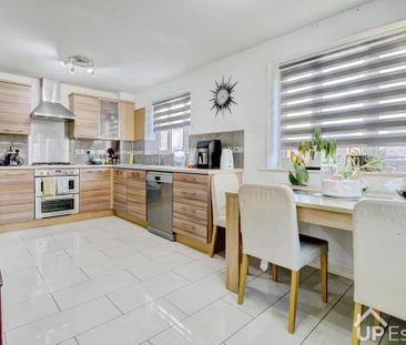 3 bedroom detached house to rent - Photo 6