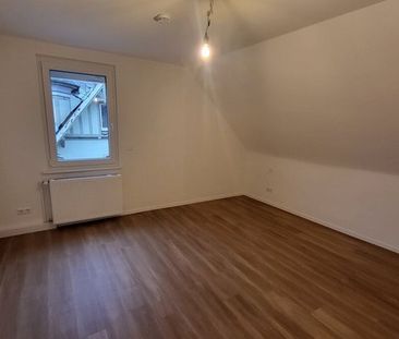 Sanierte Dachgeschosswohnung - Foto 1