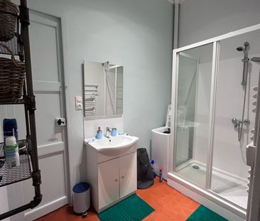 Location Appartement 2 pièces 50m² TOULON 83000 - Photo 6